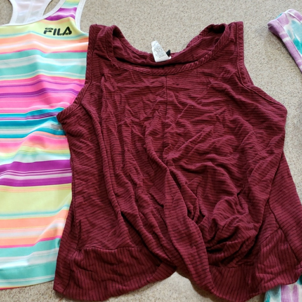 Tank top bundle - Picture 3 of 8